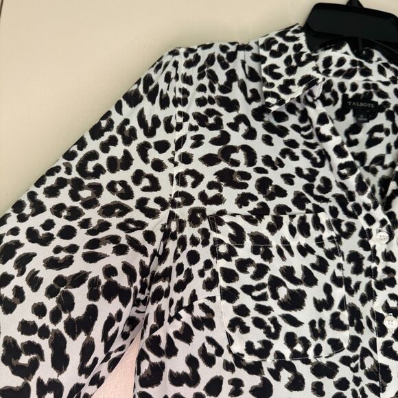 TALBOTS women's size small S animal print roll tab sleeve button up blouse top - Picture 4 of 12